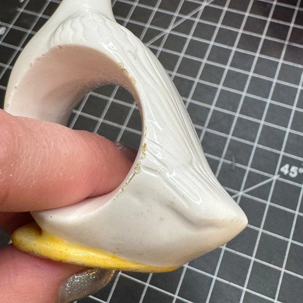 Vintage‎ 1983 Ron Gordon Designs Ceramic Duck Napkin Ring White Goose Farmhouse